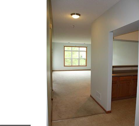 3rd image of 1332 Phalen Blvd