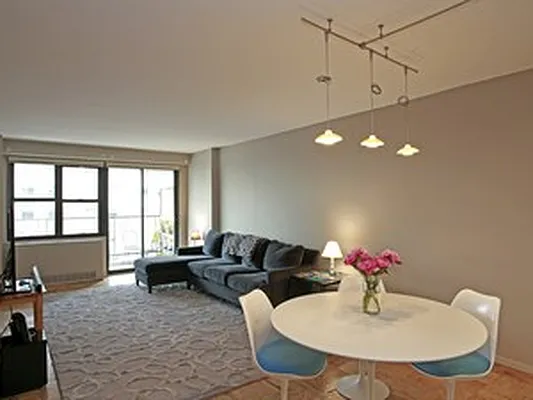 Sold by Corcoran | media 29