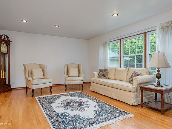 2nd image of 1011 W Cedar Ln