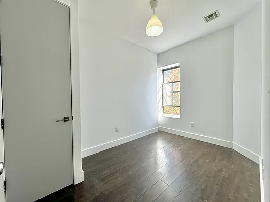 Rented by Doorway NYC, LLC | media 4