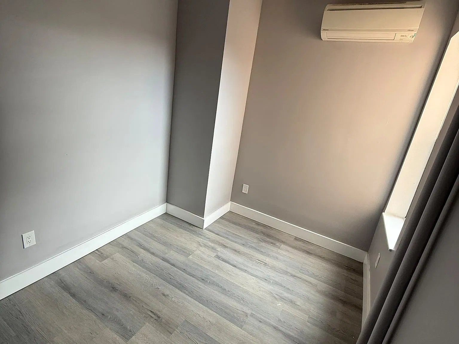 4 Bergen Ave — Photo 4