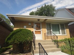 7061 26th Pkwy, Berwyn, IL 60402
