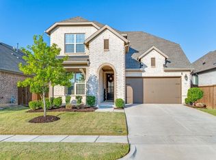 3821 Primrose Dr, Aubrey, TX 76227