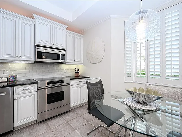 900 L Ambiance Cir #9-106 — Photo 12