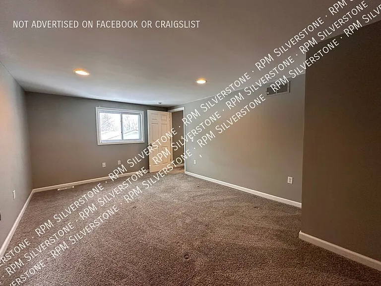 3113 Emmons Ave — Photo 17