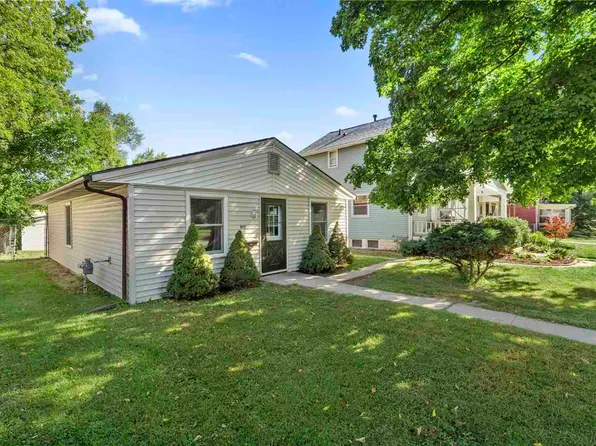 912 E Bloomington St, Iowa City, IA 52245