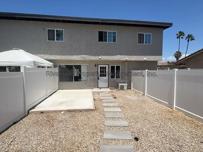 23119 Donahue Ct #2 — Photo 3