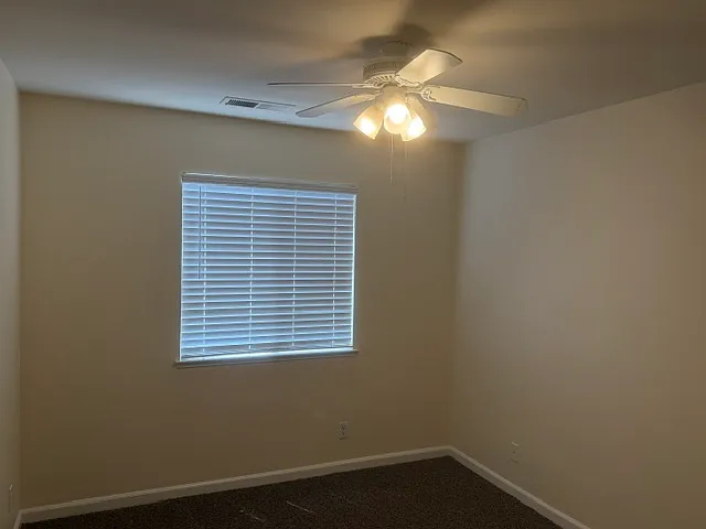 1930 Everett Ct — Photo 14