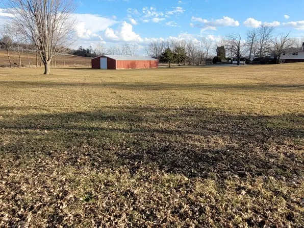 4225 W Post Rd SW, Cedar Rapids, IA 52404