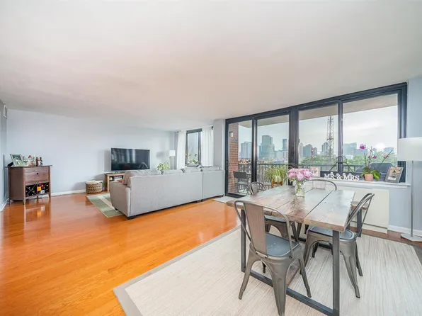 700 Grove St, Jersey City, NJ