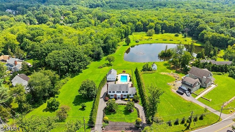 2nd image of 294 Powerville Rd
