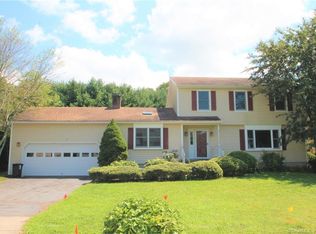 37 Lyda Dr, Milford, CT 06460