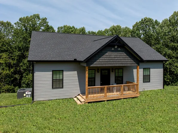 207 Coley Ct, Lafayette, TN 37083