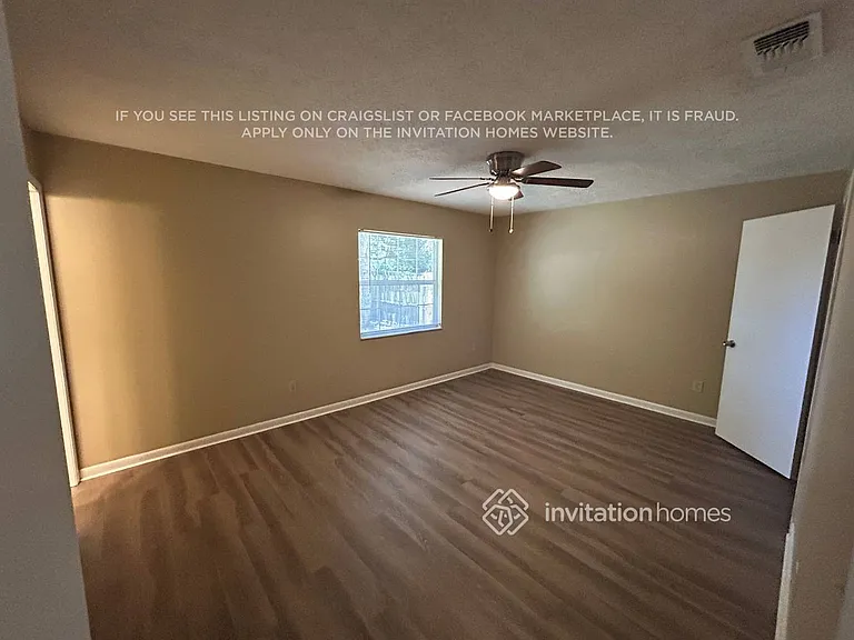 4402 Presidential St — Photo 6