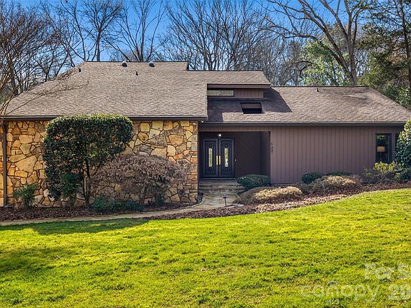 2nd image of 5337 Hillingdon Rd