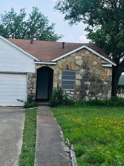 1st image of 212 W Vardeman Ave
