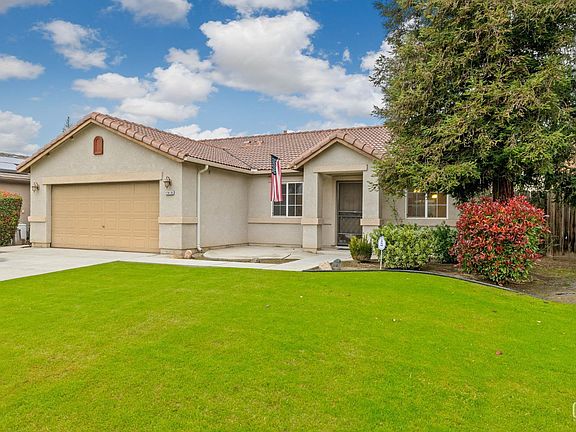 2nd image of 11418 Trabancos Dr