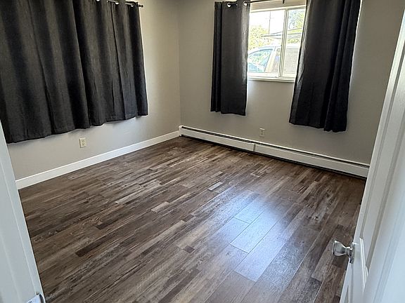 5th image of 1225 Bunting Ave APT 18