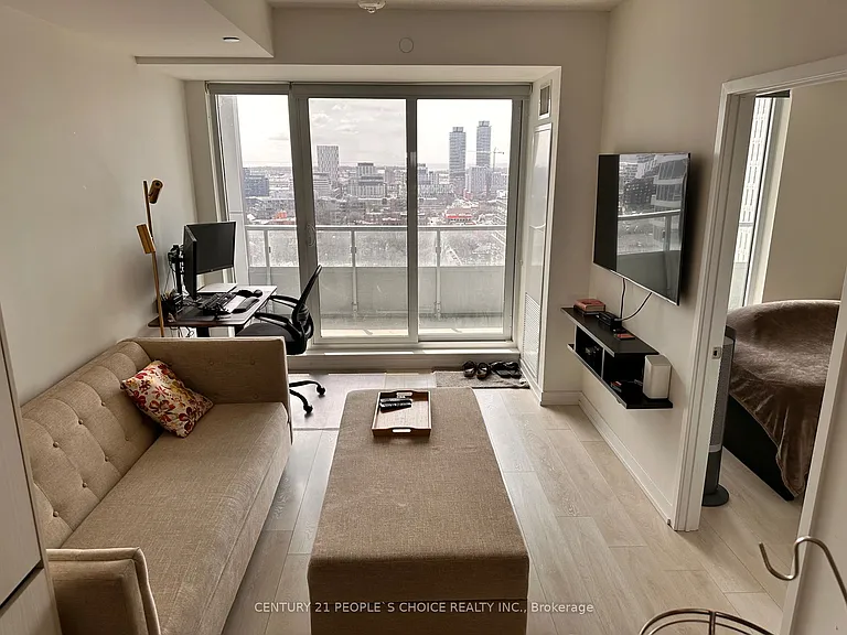 225 N Sumach St #1704 — Photo 7