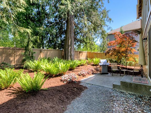2nd image of 26725 NE 144th Ct