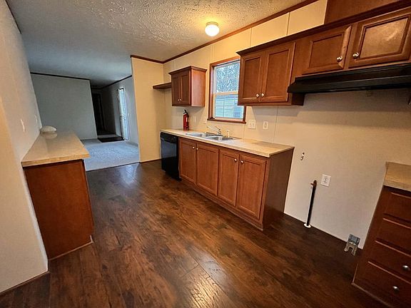 3rd image of 14546 Mercury Dr #367