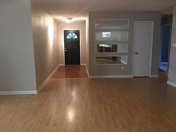 3rd image of 6400 Kingman Trl