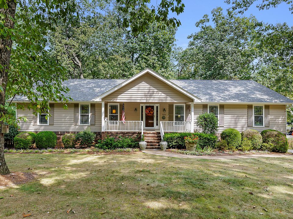1st image of 501 Hathaway Dr