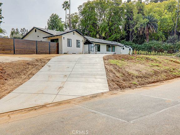 4th image of 6174 Hawarden Dr