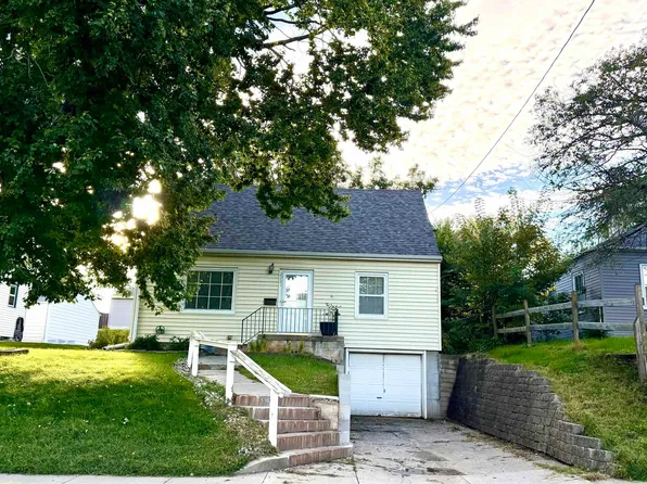 2221 S Royce St, Sioux City, IA 51106