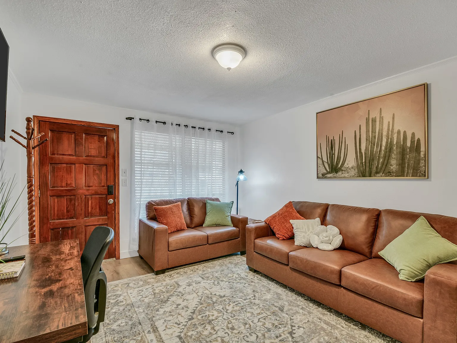 3 bed, 1.5 bath, 936 sqft, $3,500 — Photo 2