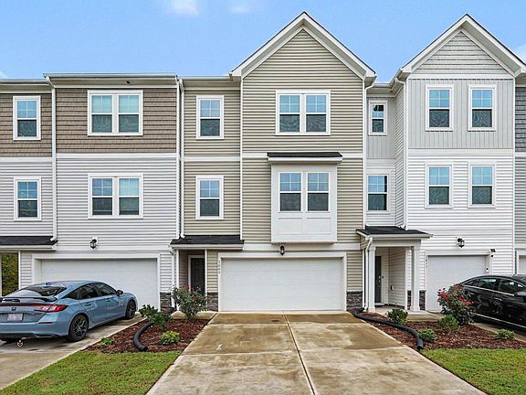 2nd image of 3009 Castle Loch Ln