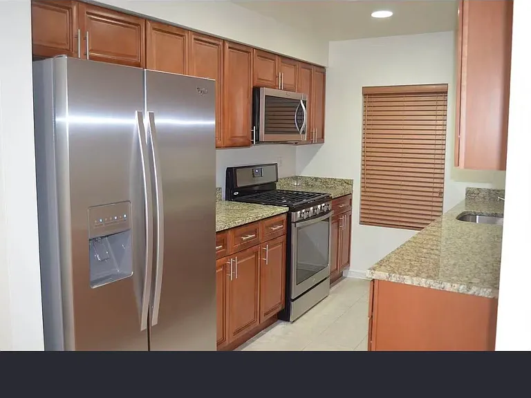 501 N Neville St — Photo 2