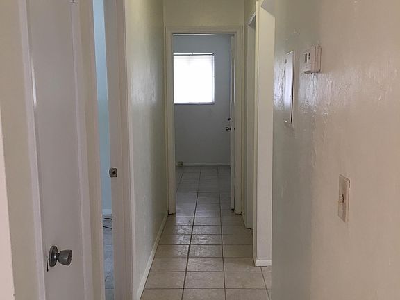 4th image of 2041 NW 34th Ave