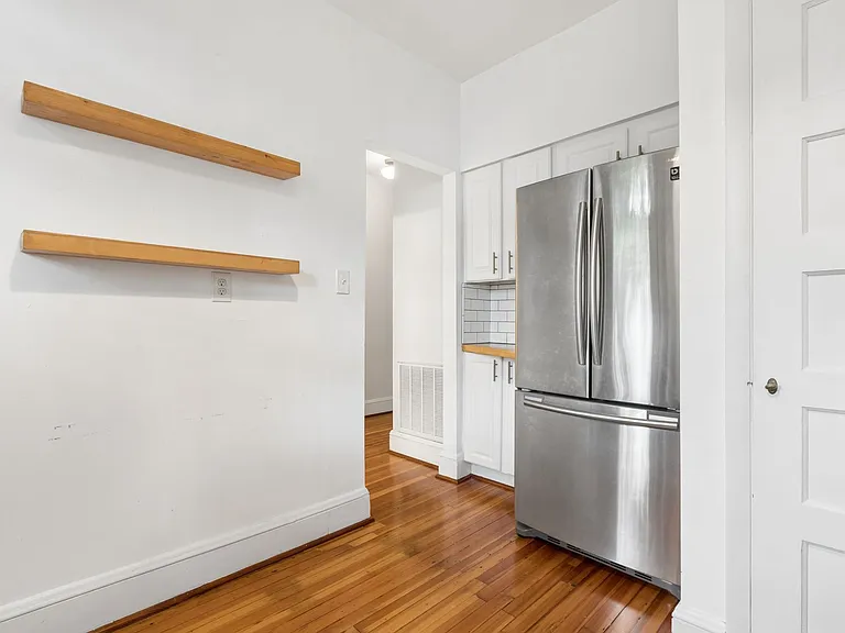 1323 Colonial Ave #3 — Photo 14
