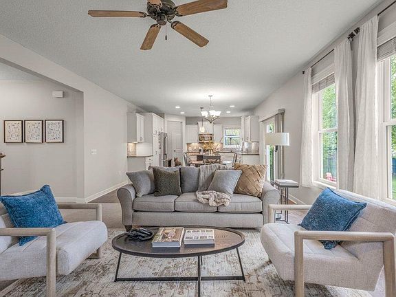 5th image of 7575 Larabee Ave NE