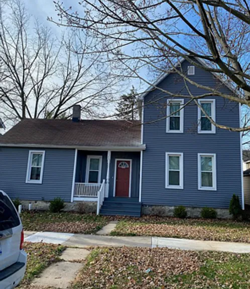 1345 Broadway Ave NW — Photo 1