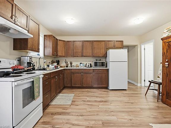 5th image of 436 McAlpine Ave N