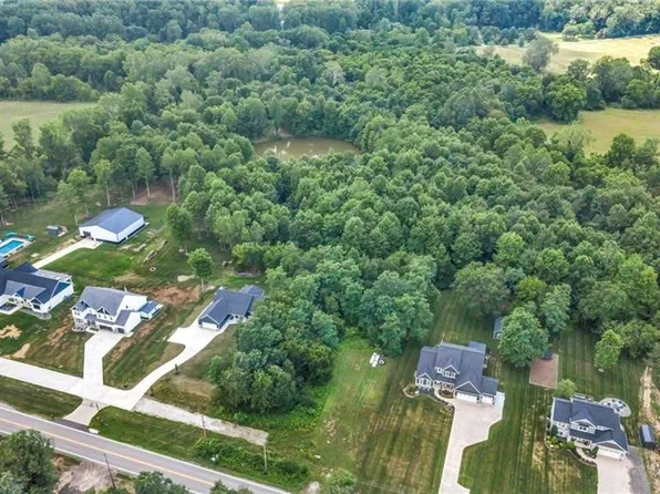 181 Columbia Rd, Valley City, OH 44280