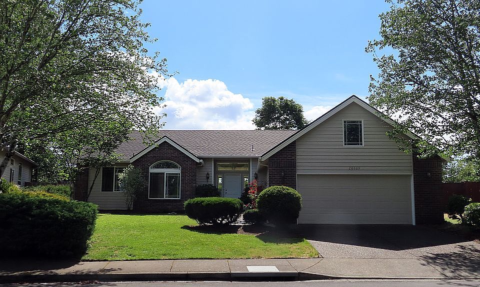 1st image of 28669 SW Crestwood Dr