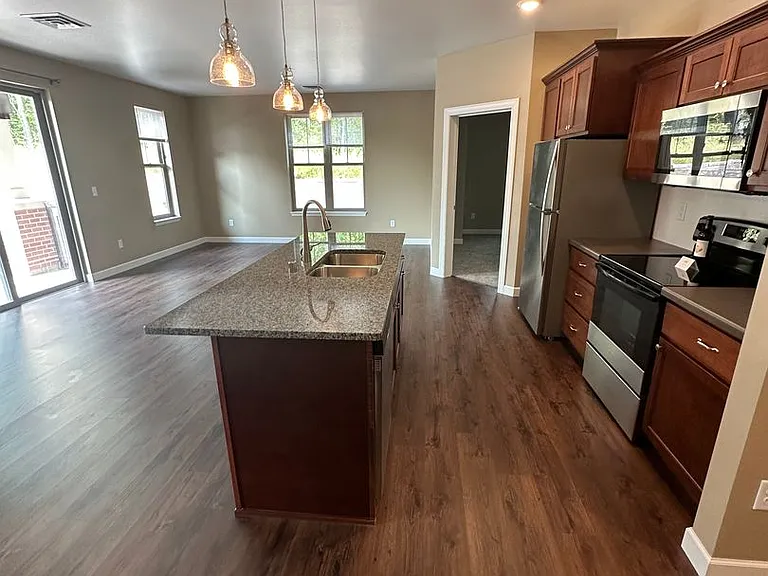 Red Earth Apartments- On Lake Butte Des Morts — Photo 16