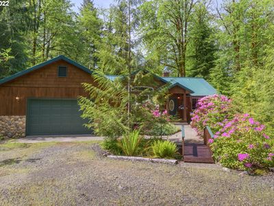 21488 E Hideaway Ln, Rhododendron, OR, 97049