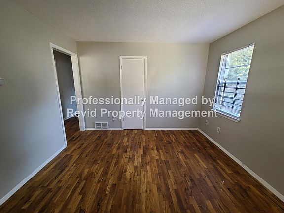 5th image of 4989 Wilburn Ave