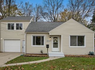 2203 Paddington Rd, Kalamazoo, MI 49001