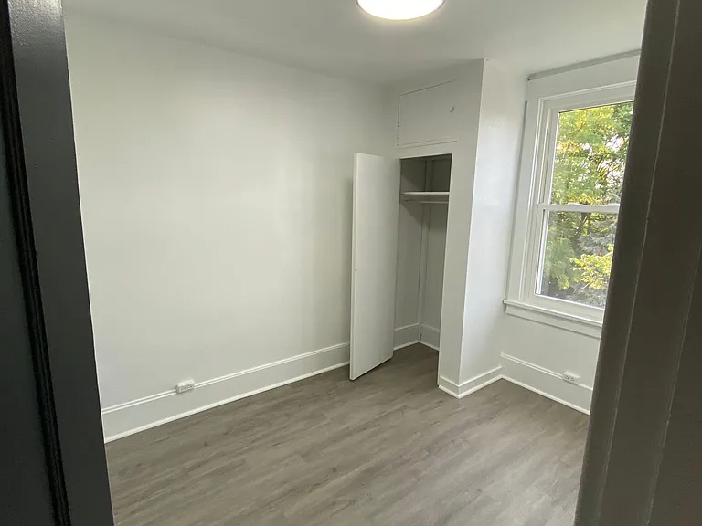 52 Amherst Ave — Photo 16