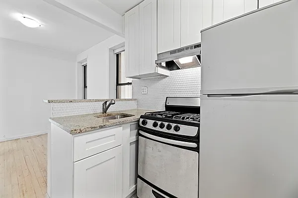 Rented by REAL New York | media 12