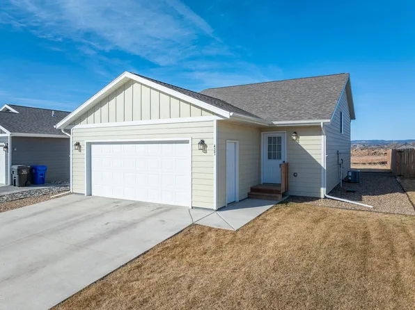 427 Diamond Ridge Blvd, Rapid City, SD 57703