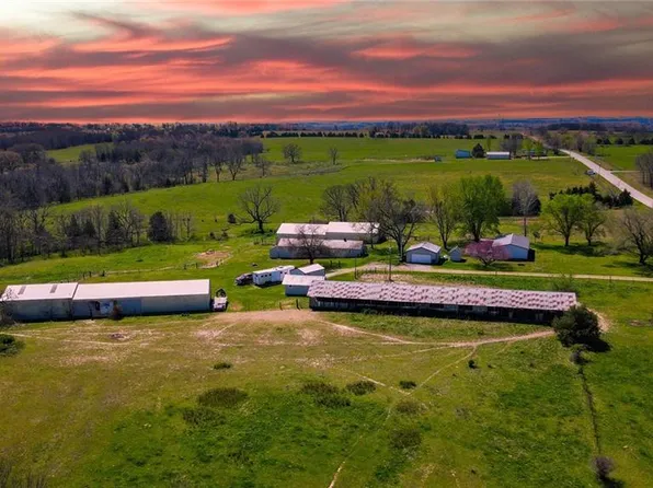 3332 Highway Hh, Goodson, MO 65663