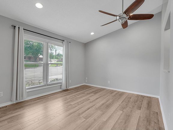 5th image of 5622 Greensboro Dr