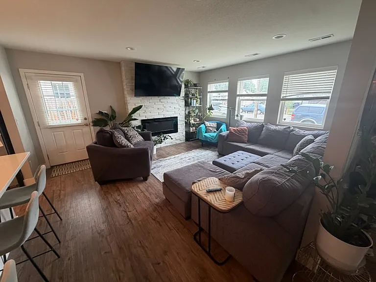 4565 W Custer Pl — Photo 5