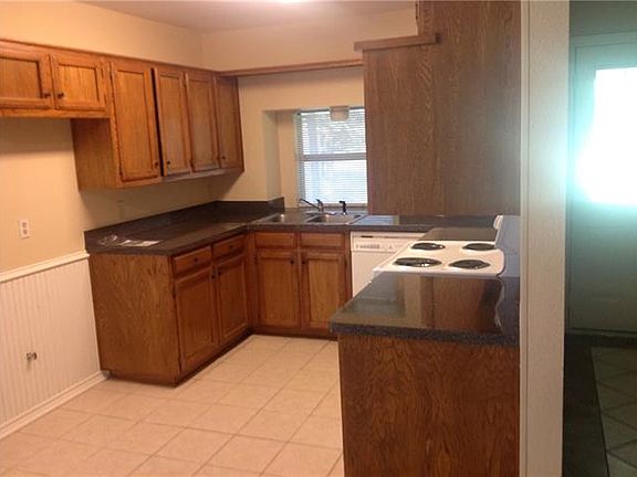 2nd image of 603 N Shady Shores Dr